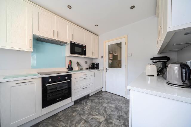 House in Thatcham, Colthrop - View 3