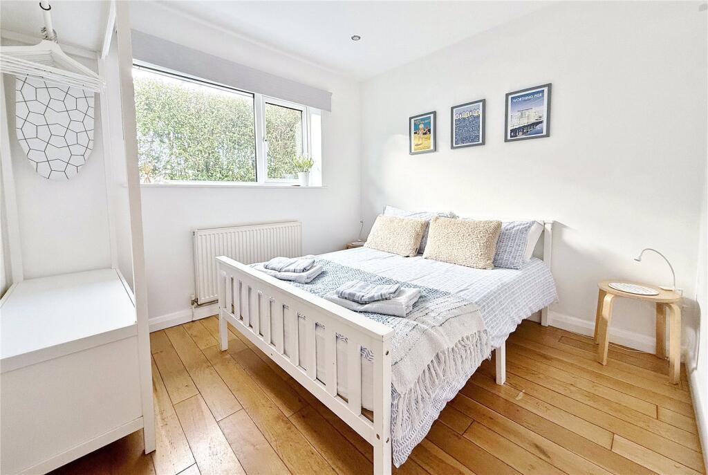 House in Worthing, West Worthing - More