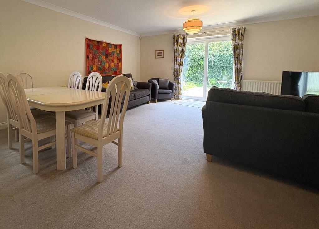 House in East Devon, Seaton - More