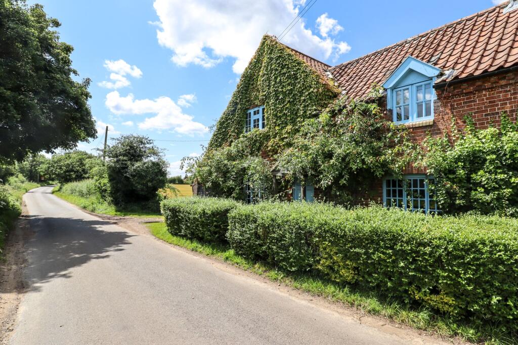 Main image of property: Fulmodestone