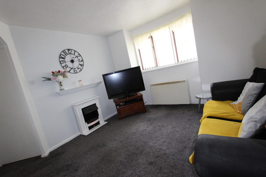 Birchtrees Drive, Birmingham photo 3