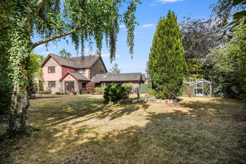 House in Chelmsford - View 3