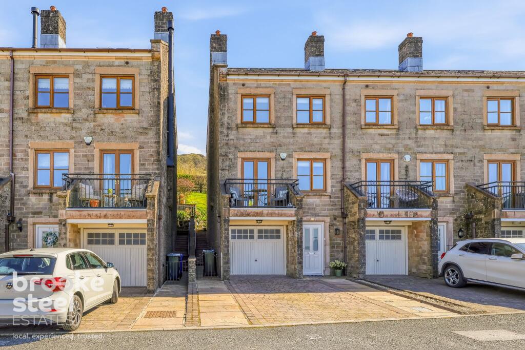 Main image of property: 25 Lodge View, Turn Village, Edenfield