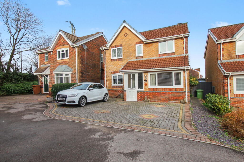 Main image of property: Gwaun Y Cwrt, Castle View, Caerphilly, CF83 1TJ