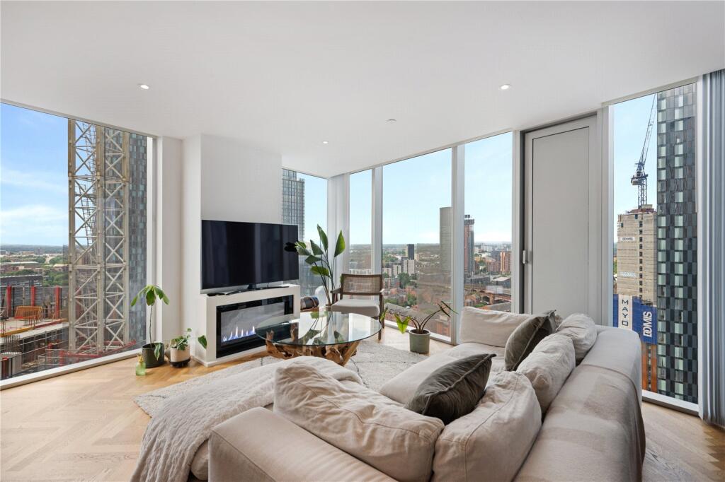 Main image of property: A2504, 9 Owen Street, Deansgate Square, Manchester, M15