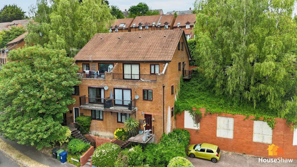 Main image of property: Garratts Way, High Wycombe, HP13 5SW
