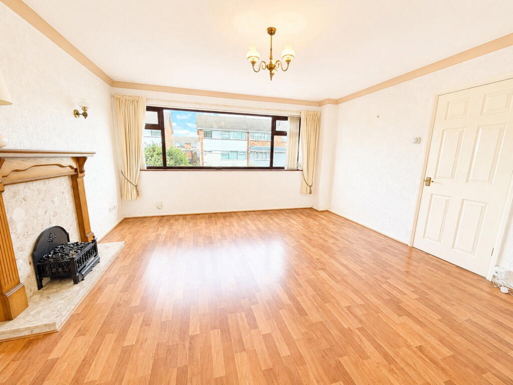 House in Dudley, West Midlands - View 4