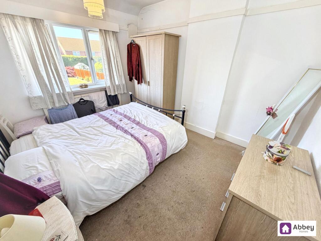 Burnham Drive, Leicester, LE4 - More
