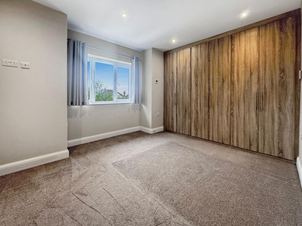Apartment in Hemel Hempstead - View 5