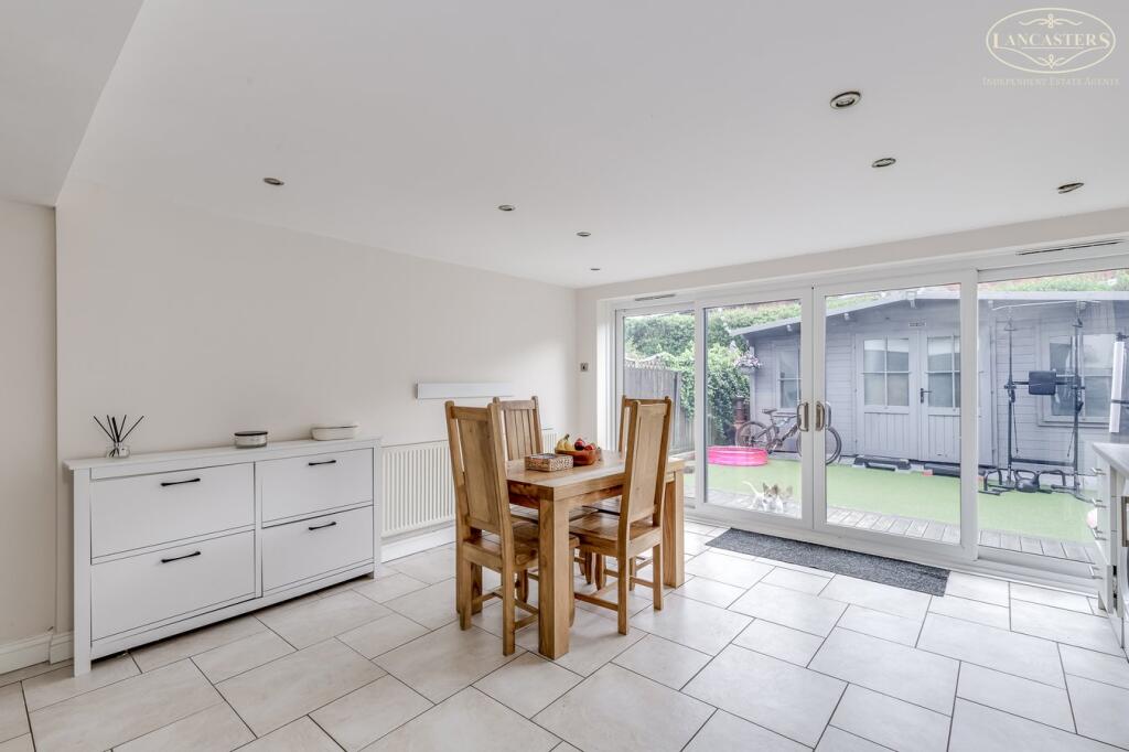 House in Bolton, Hunger Hill, Chew Moor - View 4
