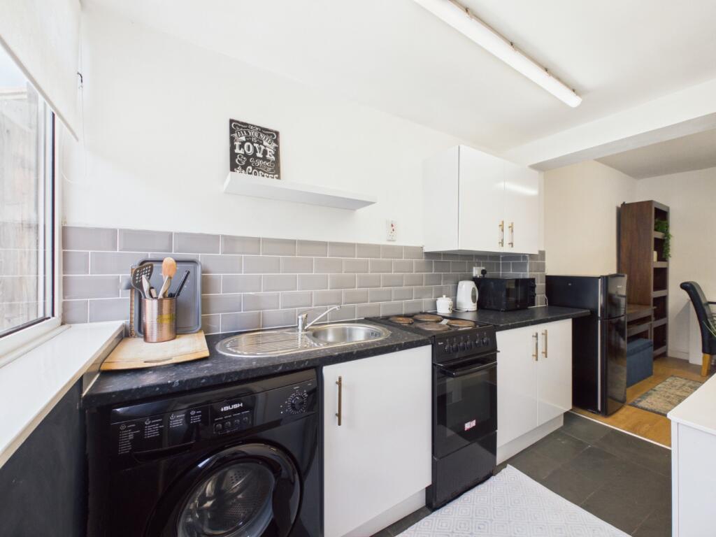 Sea View Terrace, Sunnyside, Bagillt, Flintshire, CH6 6JX photo 4