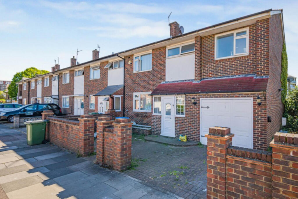 Main image of property: Eynsham Drive, London, SE2 9QX