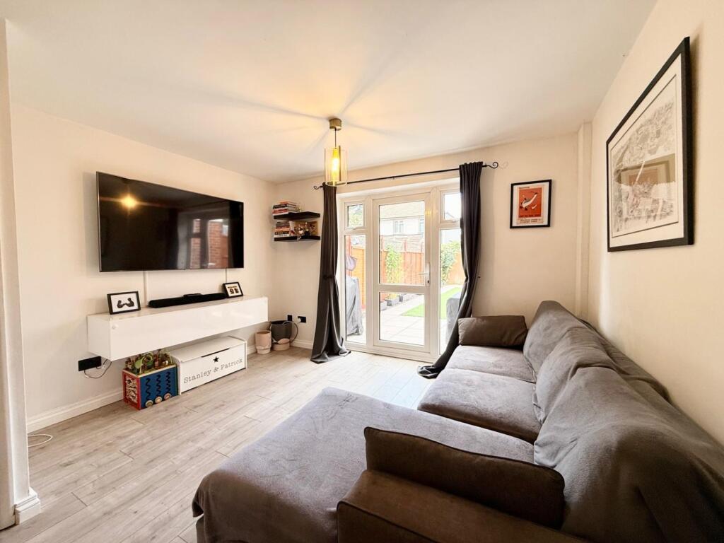House in Twickenham - View 2