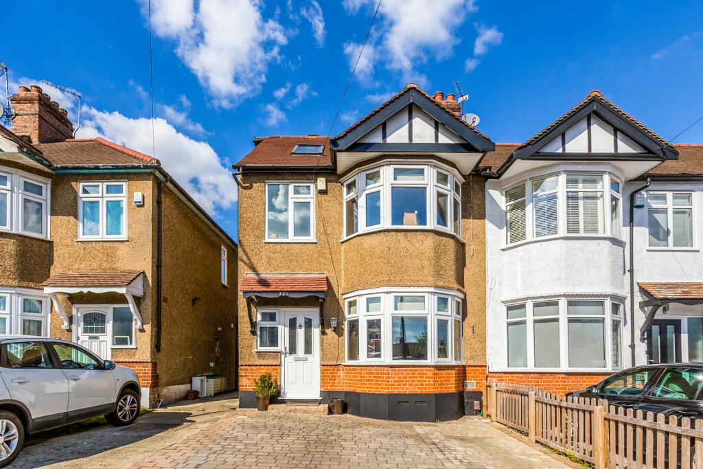 Main image of property: Buckhurst Way, Buckhurst Hill, IG9