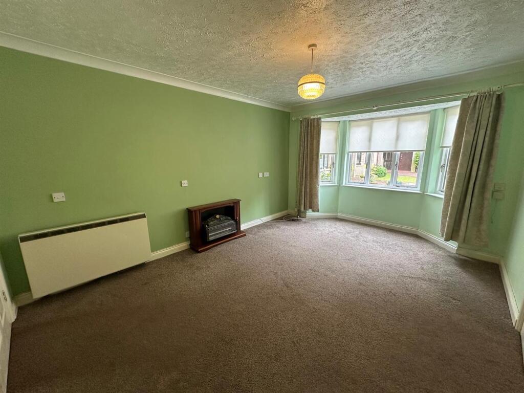 The Grove, Stowmarket photo 3