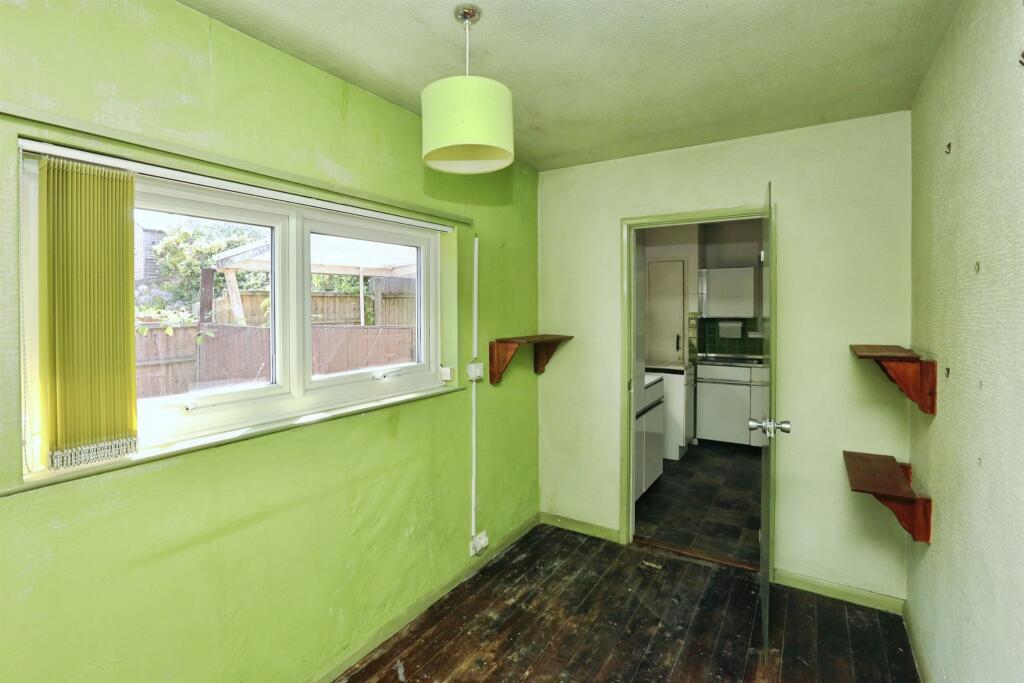 House in Southampton - View 4
