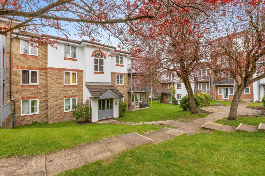 Main image of property: Queen Alexandra Road, High Wycombe, HP11