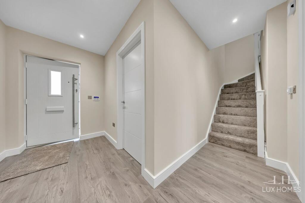 House in Thurrock, Essex - More