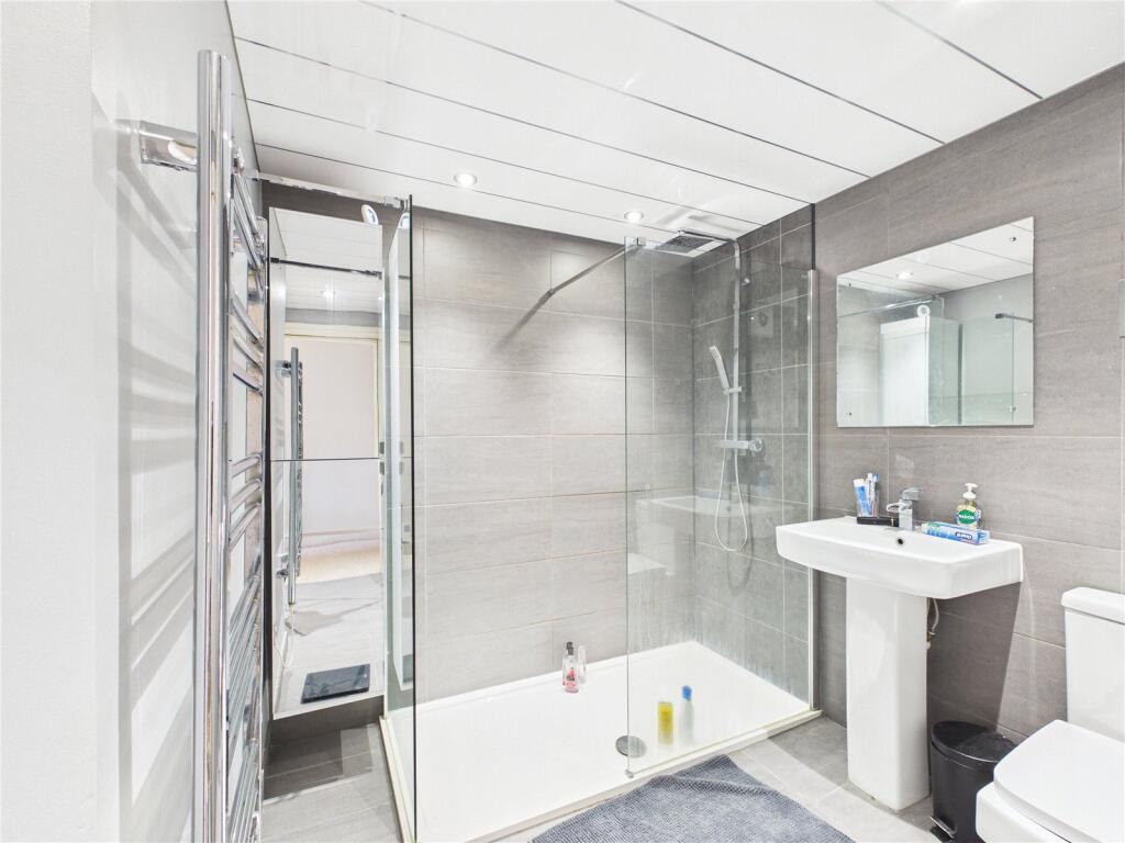 Apartment in Liverpool, Ten Streets, Vauxhall - More