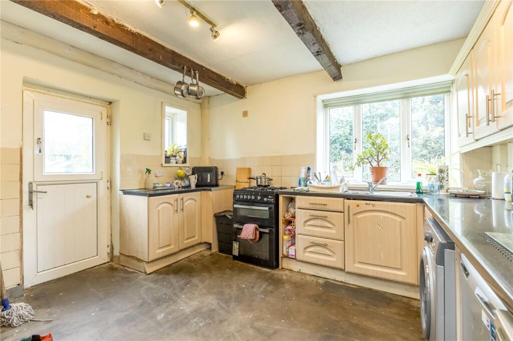 Moorlands, Scholes, Holmfirth, HD9 photo 4