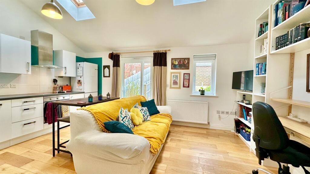 Main image of property: Hawthorn Road, Hastings