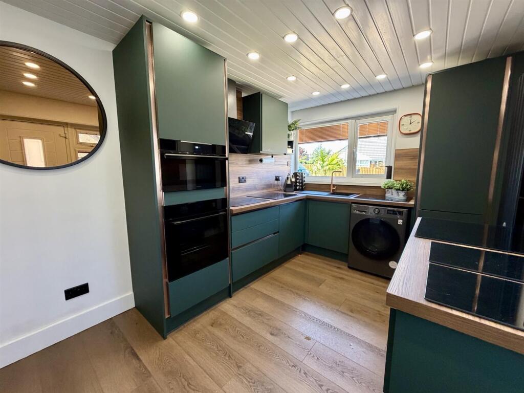 House in Calderdale, Blackley - More