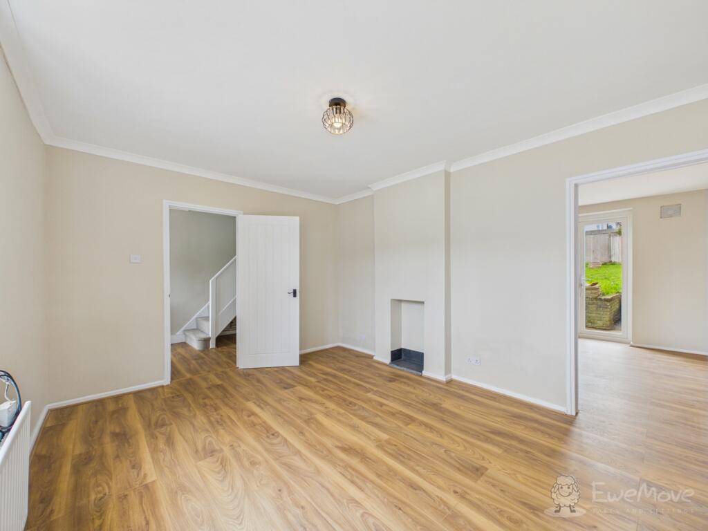 Savile Crescent, Bordon, Hampshire, GU35 - View 4