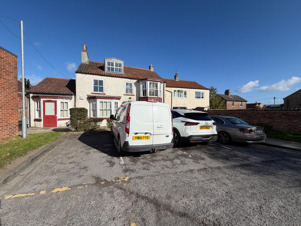 House in Thirsk, New Thirsk, Norby - View 2