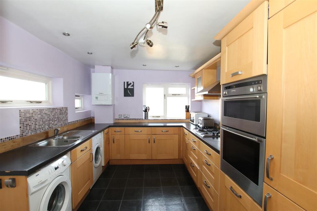 House in Bath - View 2