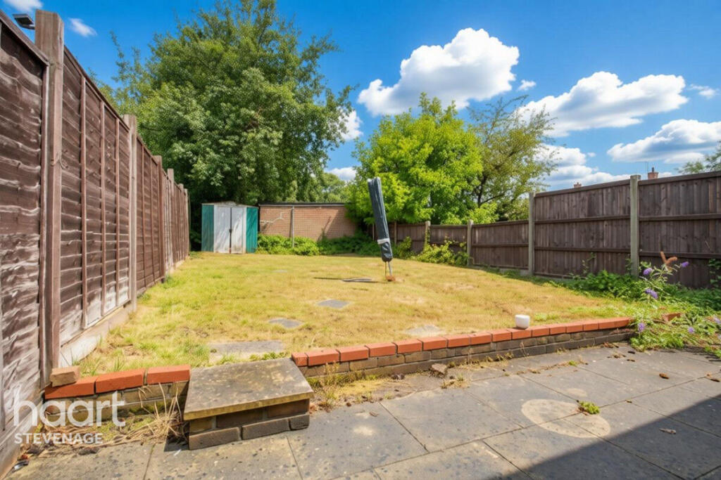 House in Stevenage - View 5