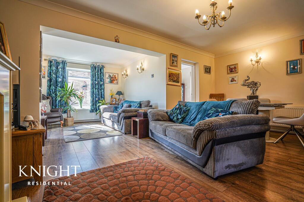 Ashbury Drive, Marks Tey, Colchester, CO6 photo 2