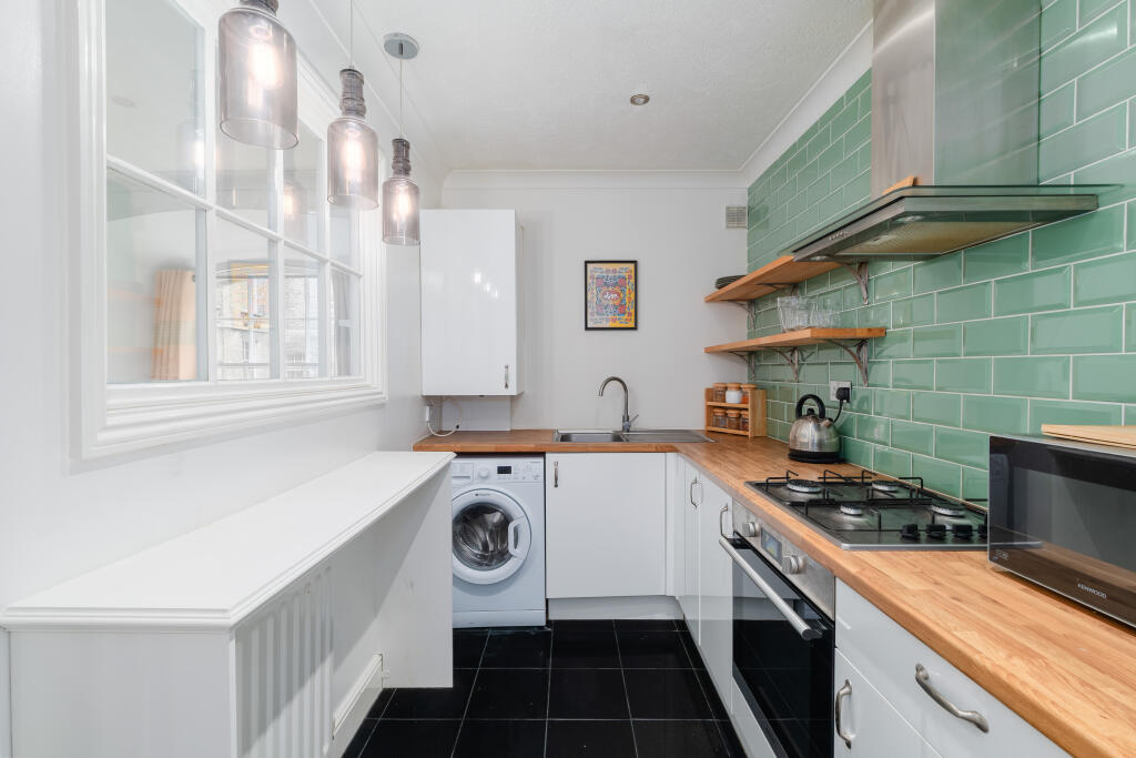 Apartment in London - View 4