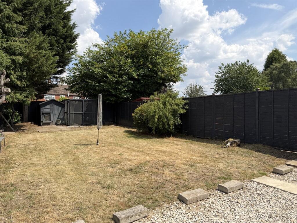 House in Kingsbury - View 5