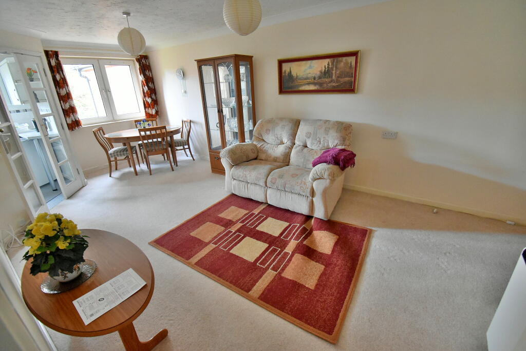 Apartment in West Parley, Dorset - View 4