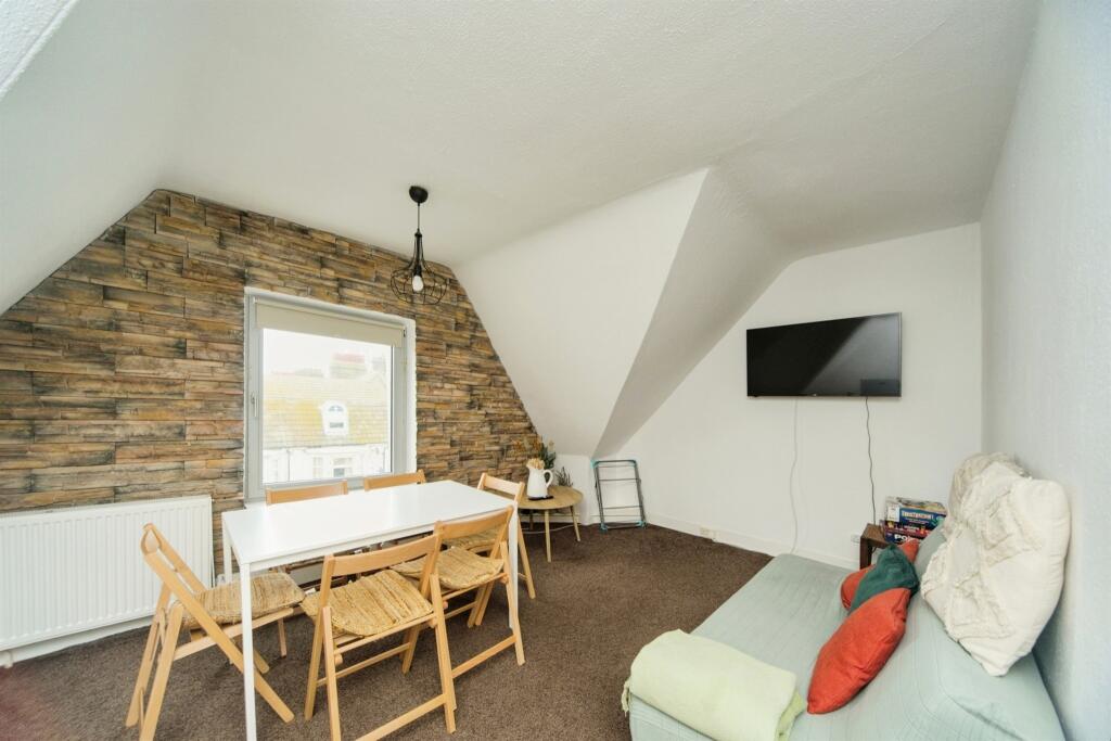 House in Eastbourne, East Sussex - View 2
