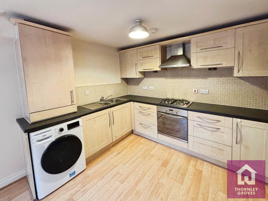 Apartment in Salford, Greater Manchester - View 3