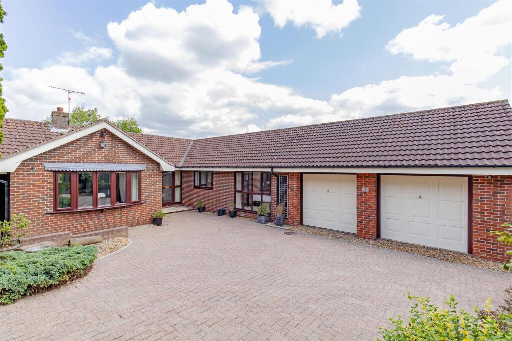 Main image of property: The Wells, 5 Stead Street, Eckington