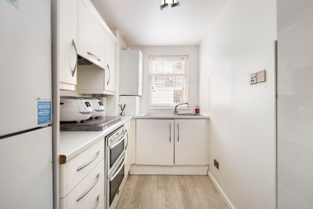 Apartment in London - View 2