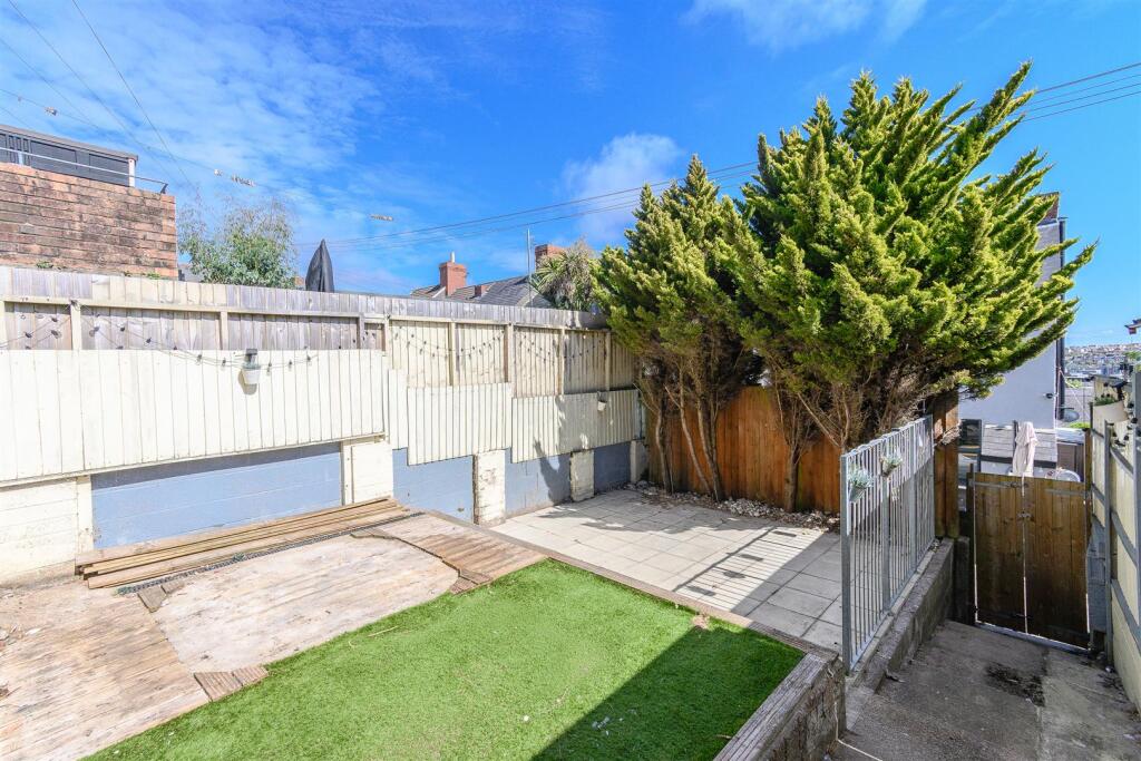 House in Cardiff - View 2
