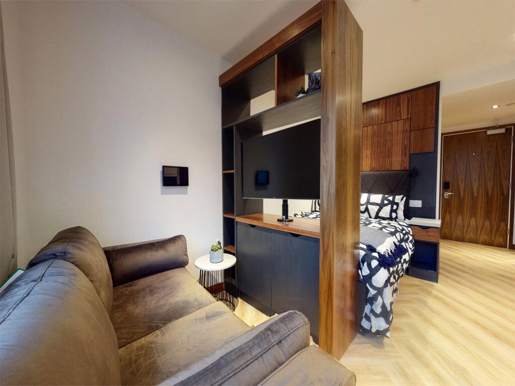 Apartment in Manchester - View 5