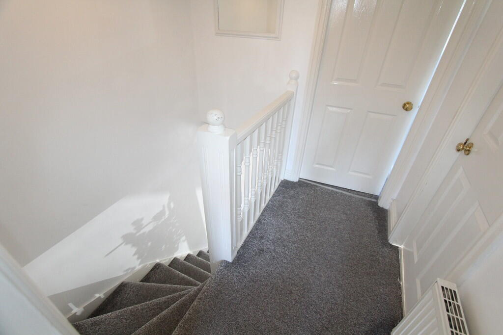 Blackbrook Drive, Ruabon photo 5