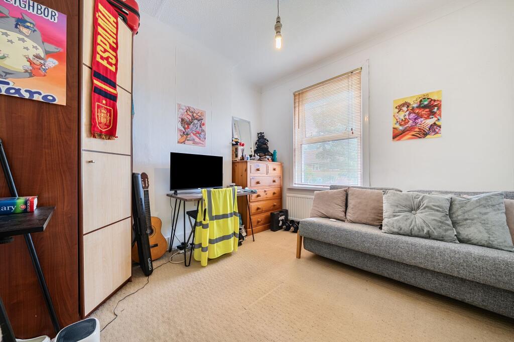 House in London - View 5