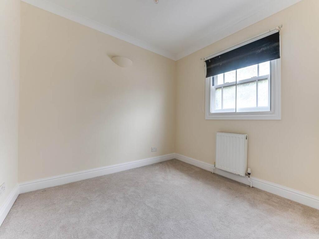 Priory Lane, Royston ,  photo 4