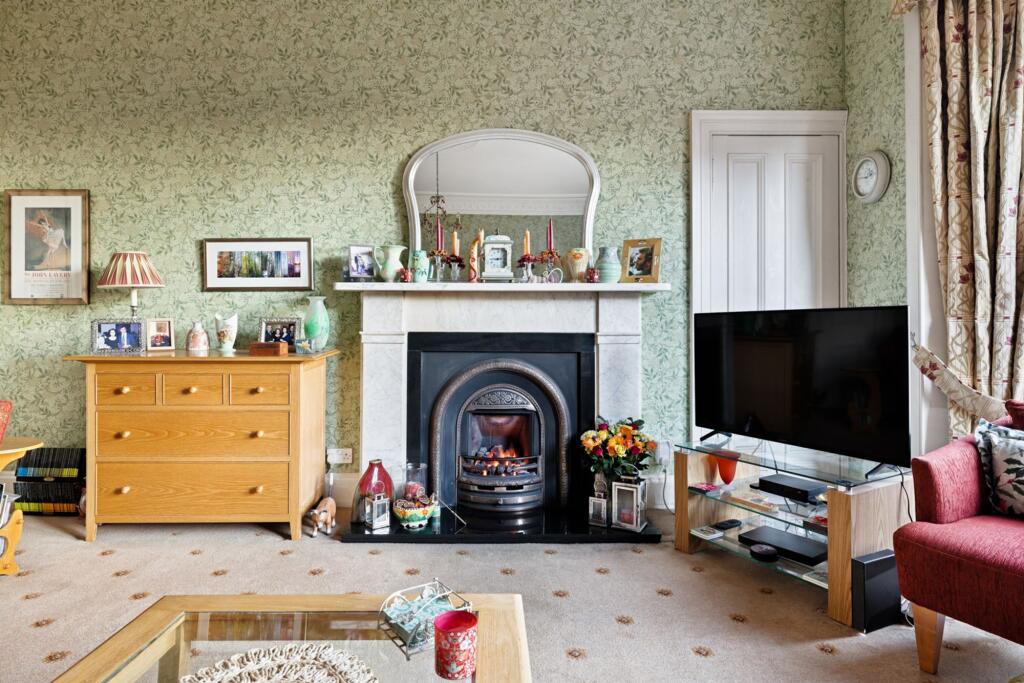 Apartment in Glasgow, Queen's Cross, North Woodside - View 4