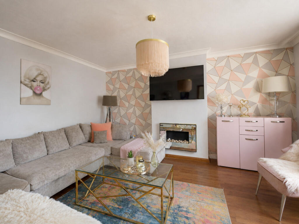 House in Southend-on-Sea - View 2