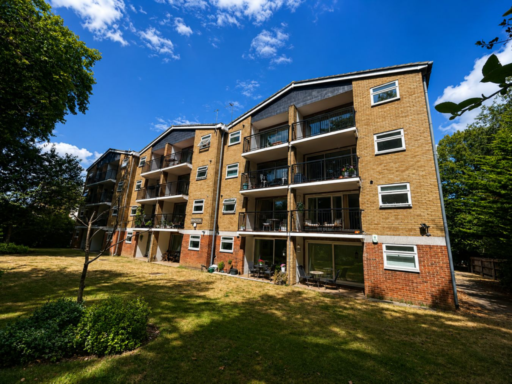 Main image of property: 4 Brackley Road, Beckenham, BR3