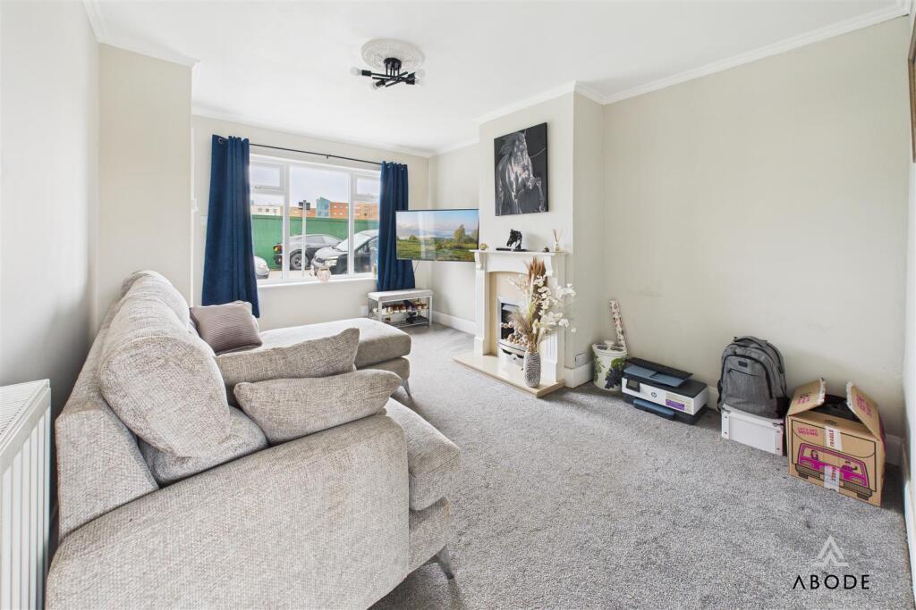 Limehurst Avenue, Loughborough, LE11 1PE photo 3