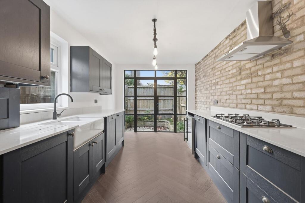 Main image of property: Fairfield Road, Bow