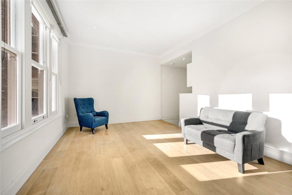 Egerton Gardens Mews, London, SW3 - View 4