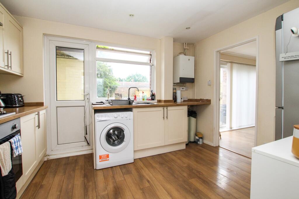 Sycamore Close, Crawley, West Sussex. RH11 7NS - View 3
